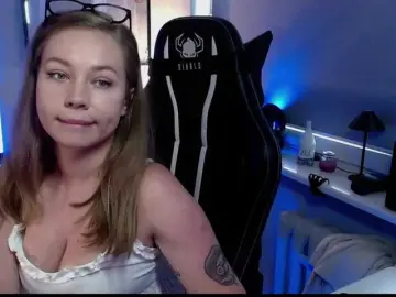 HollyBB  live sex cam