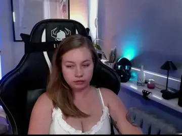 HollyBB  live sex cam