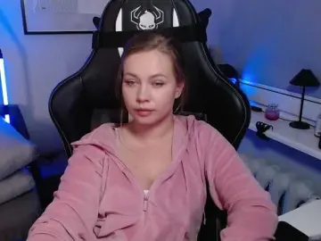 HollyBB  live sex cam