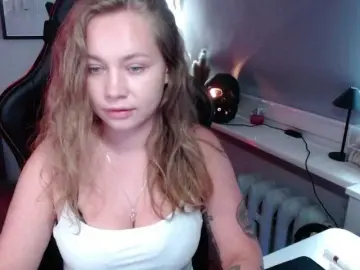 HollyBB  live sex cam