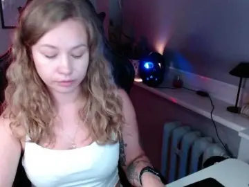 HollyBB  live sex cam