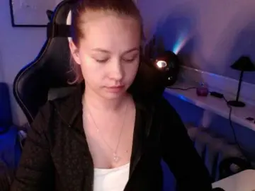 HollyBB  live sex cam