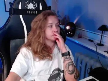 HollyBB  live sex cam