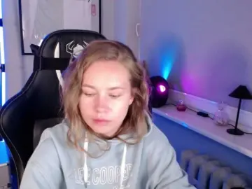 HollyBB  live sex cam