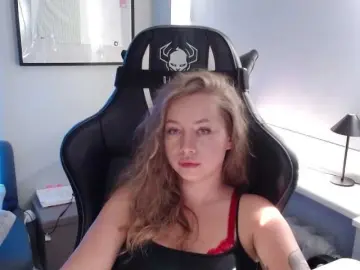 HollyBB  live sex cam