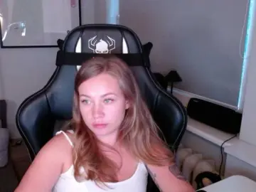 HollyBB  live sex cam