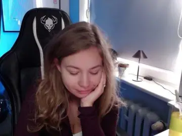 HollyBB  live sex cam