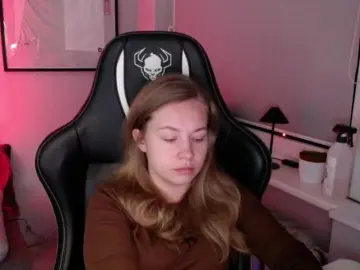 HollyBB  live sex cam