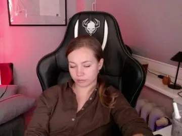 HollyBB  live sex cam