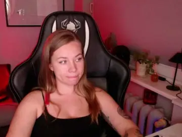 HollyBB  live sex cam