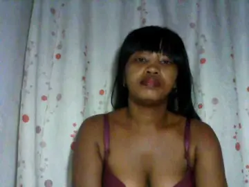 Kylie11  live sex cam