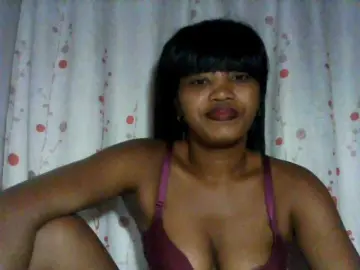 Kylie11  live sex cam