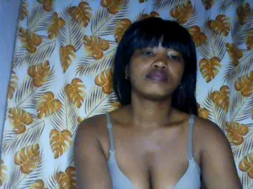 Kylie11  live sex cam