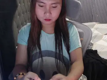 Sweetdreamslea  live sex cam