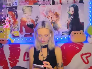 KatiaNabiee  live sex cam