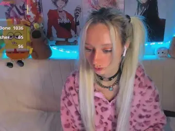 KatiaNabiee  live sex cam