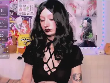 KatiaNabiee  live sex cam