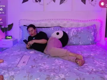Violet888  live sex cam