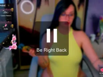 Goldenwitchx  live sex cam