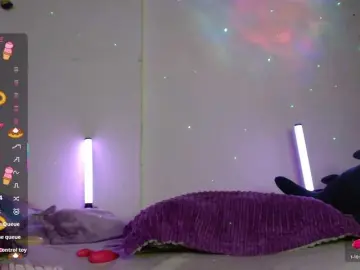 Levi-cloud  live sex cam
