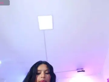 Maddie-T18  live sex cam