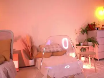 PureEllie  live sex cam