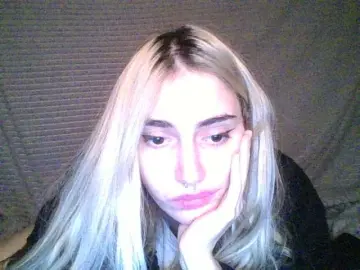 Lesyawhite  live sex cam