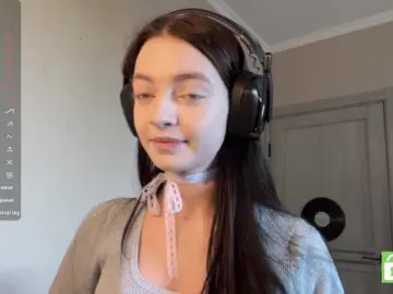GennyValerio  live sex cam