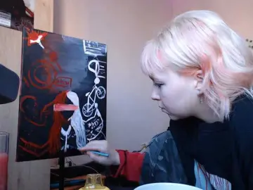 JanuaryLinnan  live sex cam