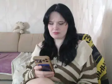 Lizzi-Peach  live sex cam