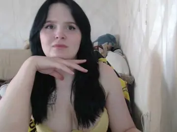 Lizzi-Peach  live sex cam