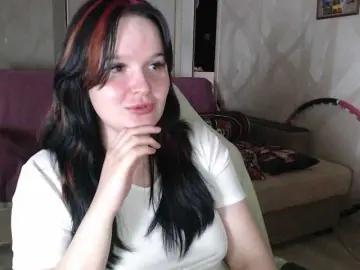 Lizzi-Peach  live sex cam