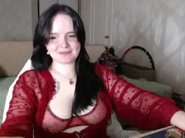 Lizzi-Peach  live sex cam