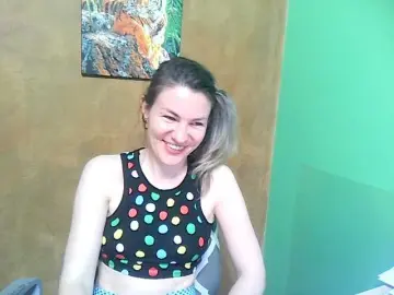 MargarettAdams  live sex cam