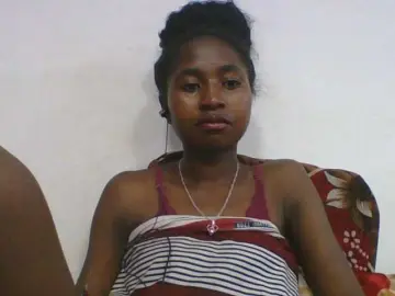 Marinah1a  live sex cam