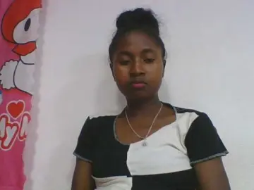 Marinah1a  live sex cam