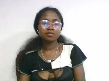 Marinah1a  live sex cam