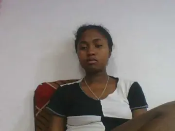 Marinah1a  live sex cam