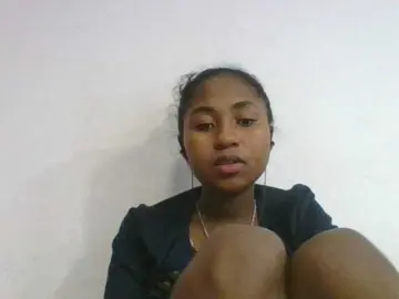 Marinah1a  live sex cam