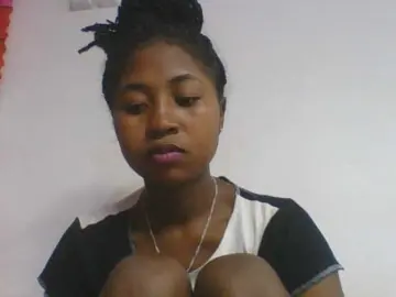 Marinah1a  live sex cam