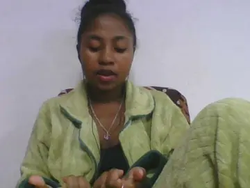 Marinah1a  live sex cam