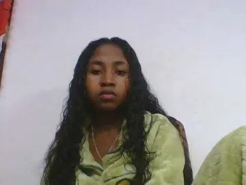 Marinah1a  live sex cam