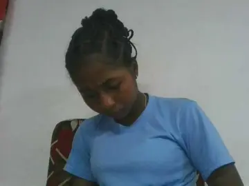 Marinah1a  live sex cam