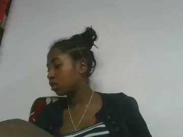 Marinah1a  live sex cam