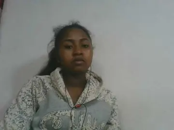 Marinah1a  live sex cam