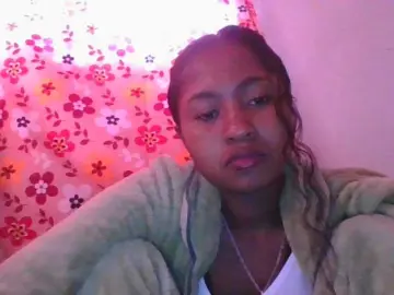 Marinah1a  live sex cam