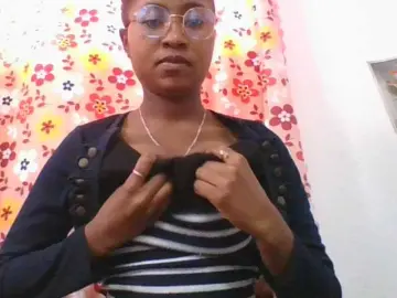 Marinah1a  live sex cam