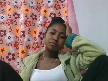 Marinah1a  live sex cam
