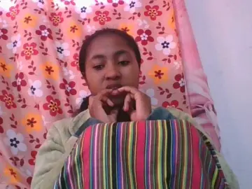 Marinah1a  live sex cam