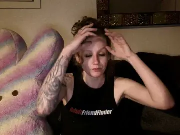 Meateater7455  live sex cam